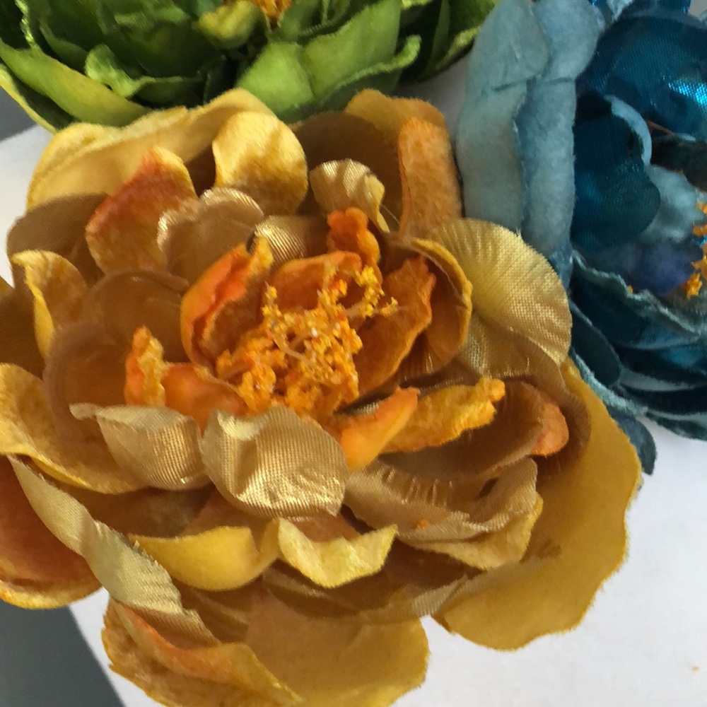 Vintage Flower Clips - Picture 3 of 8